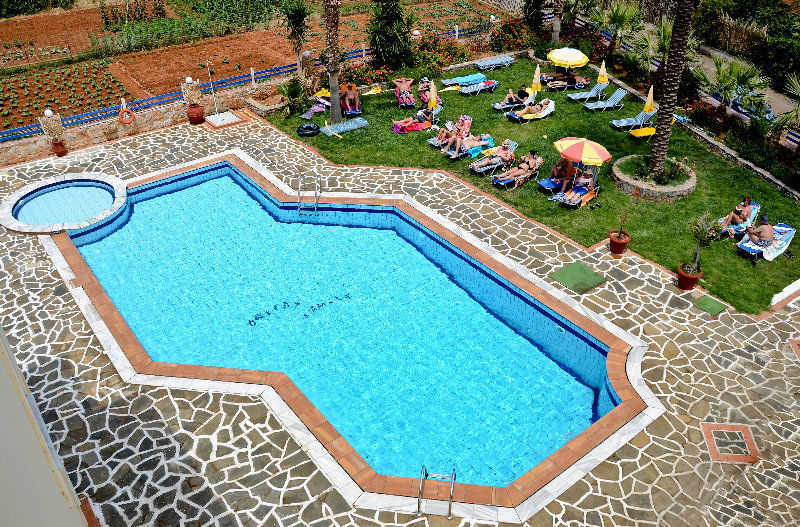 Cretan Family Apartments Malia  Exterior photo